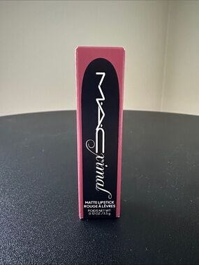 Mac Matte Lipstick- MEHR 608